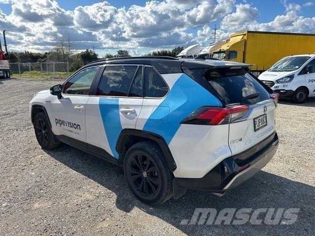 Toyota Rav4 سيارات