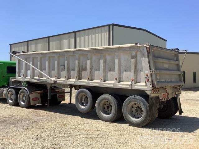 Travis S102 مقطورات قلابة