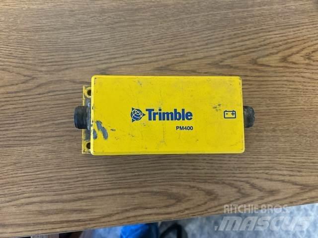 Trimble  أخرى