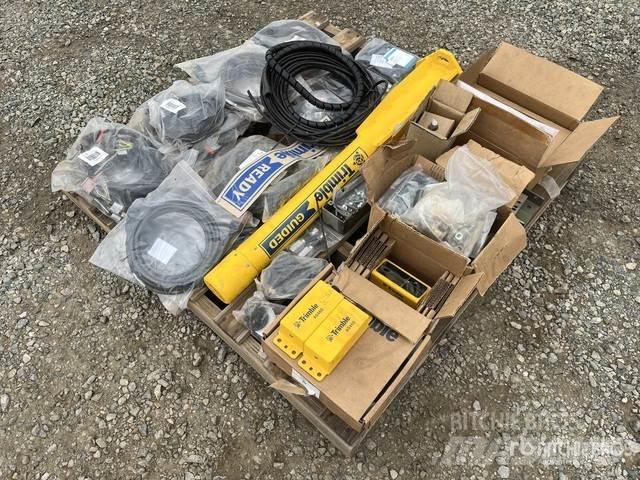 Trimble CB450 مكونات أخرى