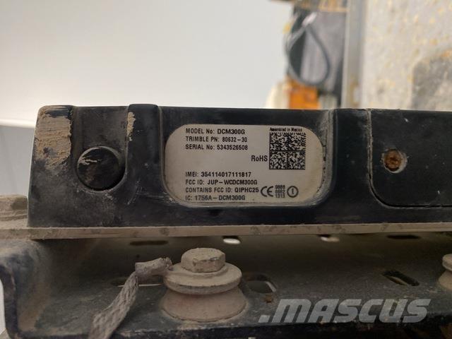 Trimble GCS900 مكونات أخرى