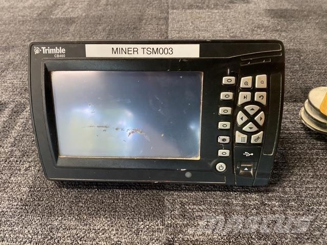 Trimble GCS900 مكونات أخرى