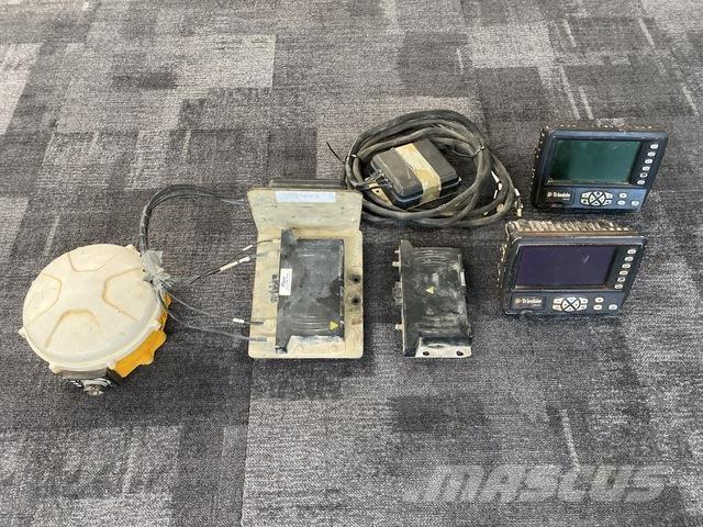 Trimble GCS900 مكونات أخرى