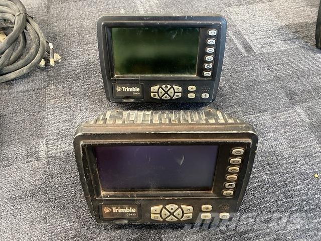 Trimble GCS900 مكونات أخرى