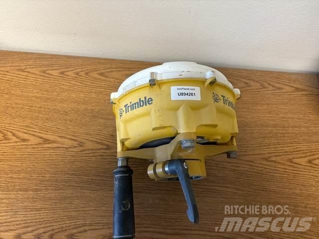 Trimble MS990 أخرى