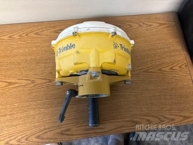 Trimble MS990 أخرى