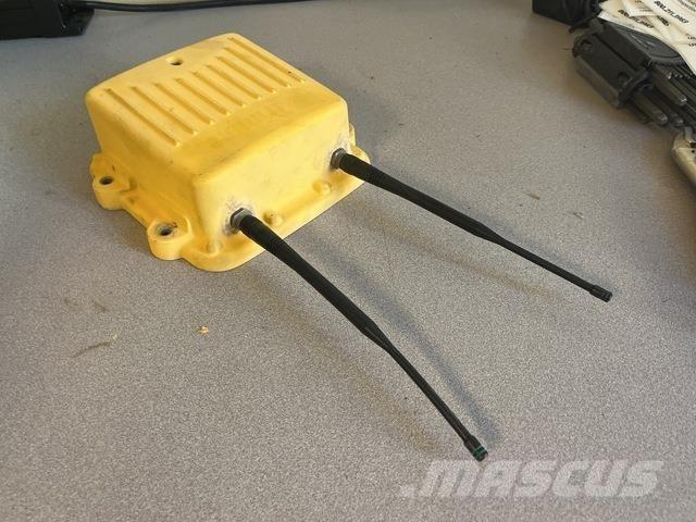 Trimble SNR910 أخرى