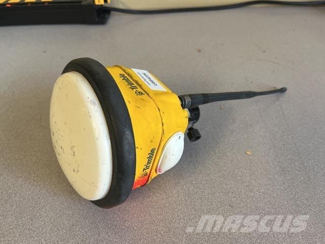Trimble SPS986 أخرى