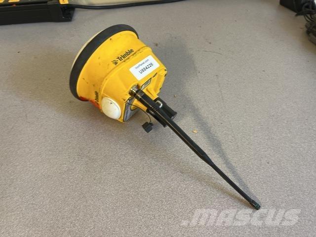 Trimble SPS986 أخرى