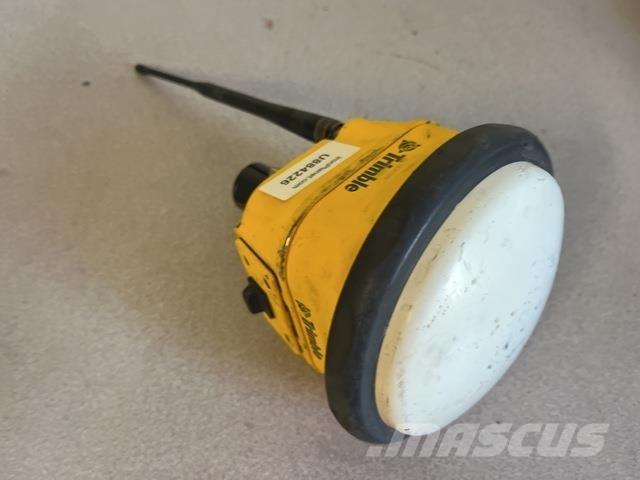 Trimble SPS986 أخرى