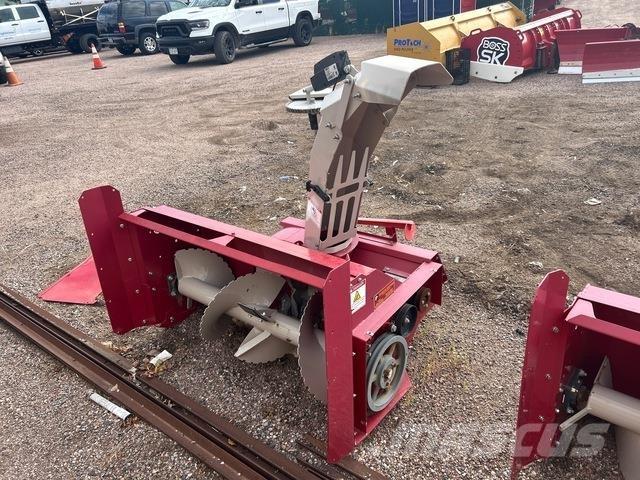 Ventrac KX523 قاذفات الجليد
