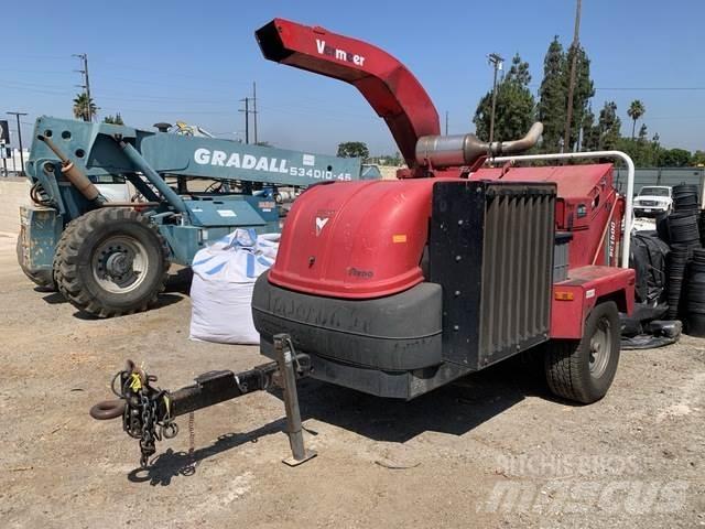Vermeer BC1500 ماكينات تقطيع أخشاب الحراجة