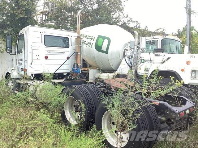 Volvo  وحدات الجر