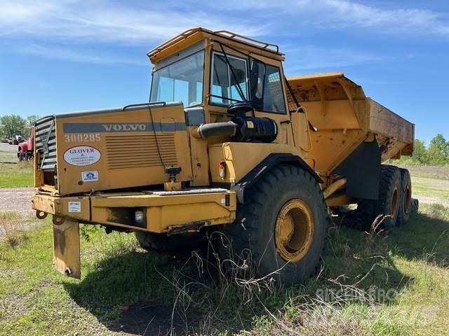 Volvo A25C 6x6 ساحبات مفصلية