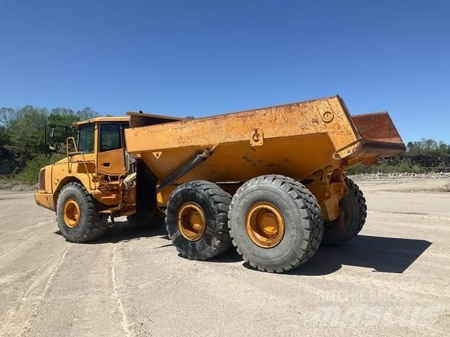 Volvo A25D ساحبات مفصلية