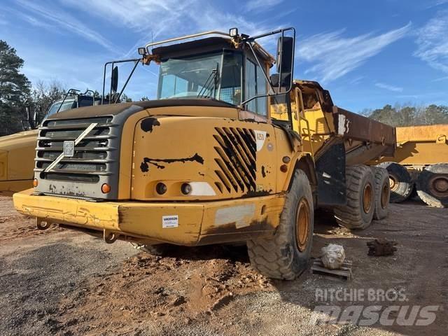 Volvo A25D ساحبات مفصلية