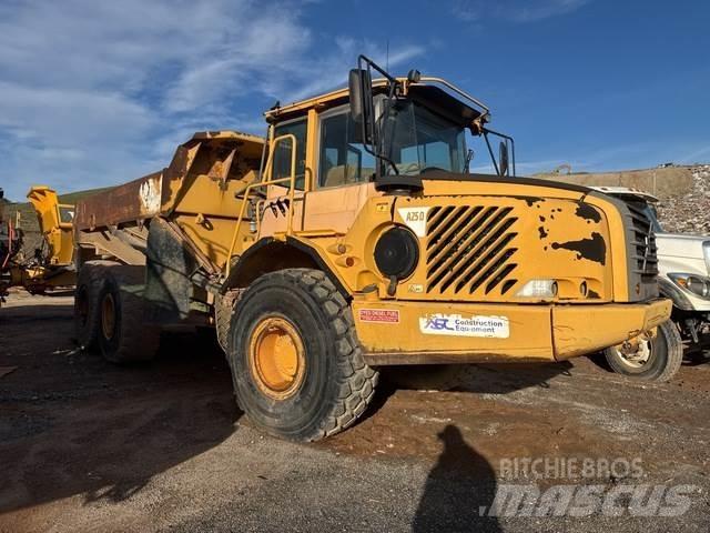 Volvo A25D ساحبات مفصلية