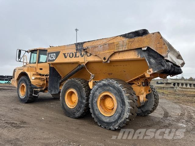 Volvo A25D ساحبات مفصلية