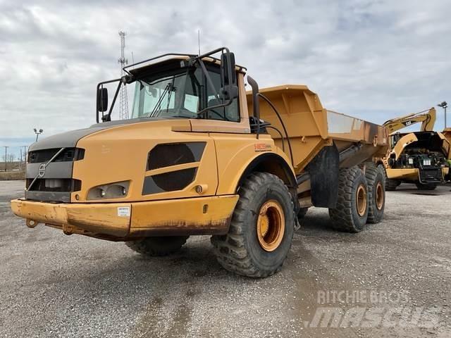 Volvo A25F ساحبات مفصلية