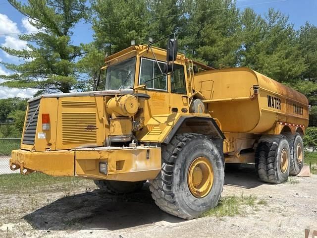 Volvo A35C صهاريج مياه