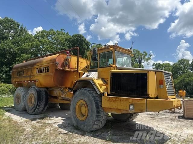 Volvo A35C صهاريج مياه