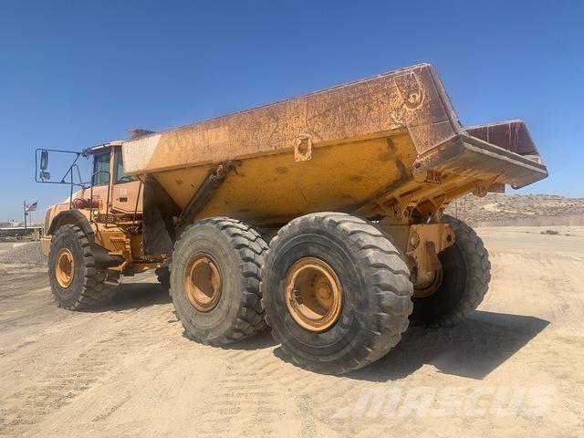 Volvo A40E ساحبات مفصلية