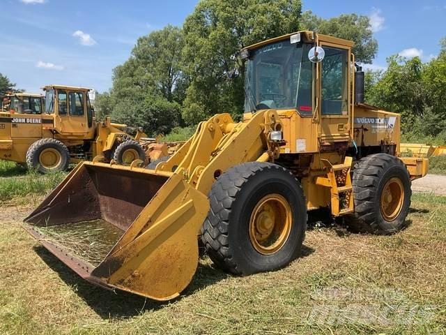 Volvo BM L70C لوادر بعجل