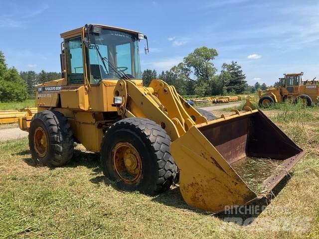 Volvo BM L70C لوادر بعجل