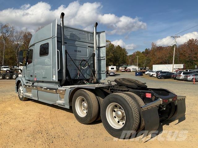 Volvo D13 وحدات الجر