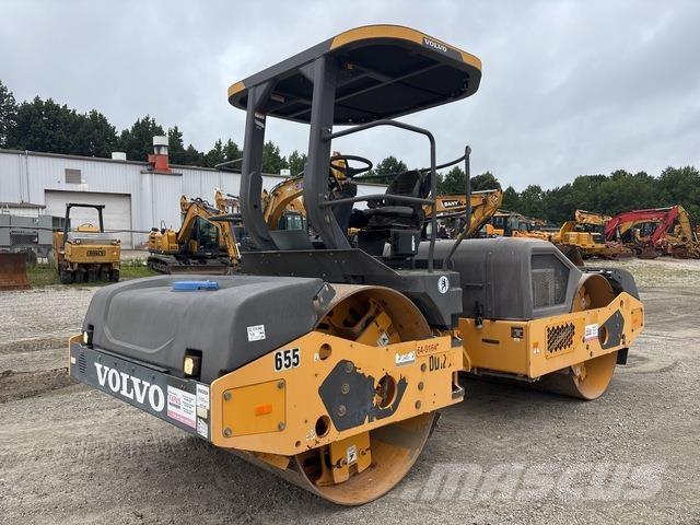 Volvo DD120C مداحل ثنائية الاسطوانة