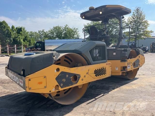 Volvo DD120C مداحل ثنائية الاسطوانة