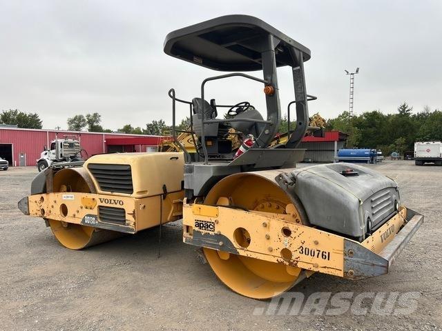 Volvo DD138HF مداحل ثنائية الاسطوانة