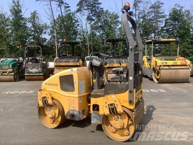 Volvo DD25B مداحل ثنائية الاسطوانة