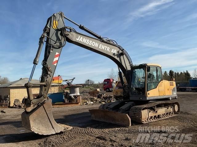 Volvo EC160 CL حفارات زحافة