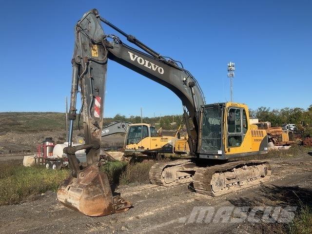 Volvo EC160BLC حفارات زحافة
