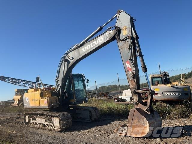 Volvo EC160BLC حفارات زحافة