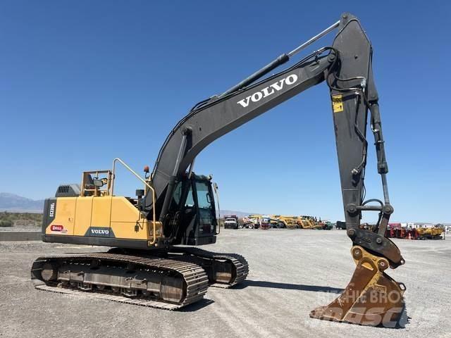 Volvo EC220EL حفارات زحافة