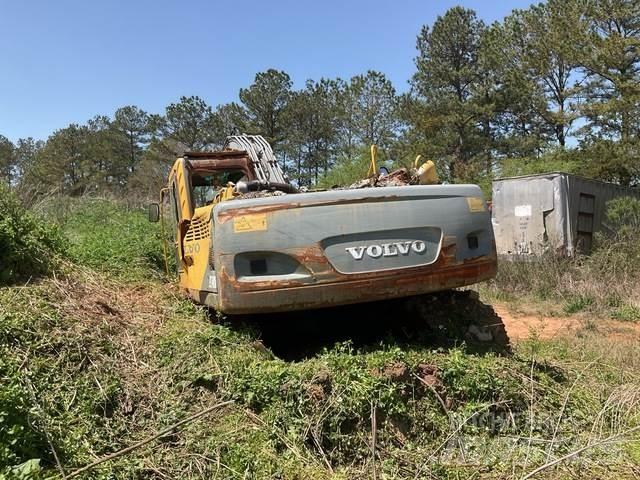Volvo EC240BLC حفارات زحافة