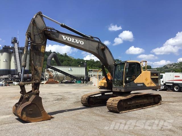 Volvo EC250EL حفارات زحافة