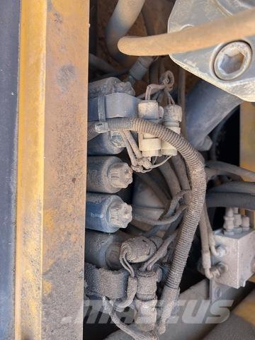 Volvo EC290BLC حفارات زحافة