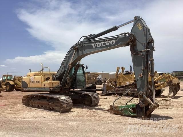 Volvo EC330CL حفارات زحافة