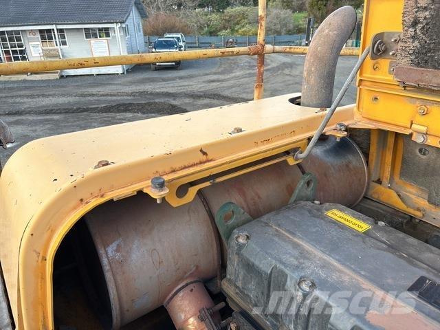 Volvo EC330CL حفارات زحافة