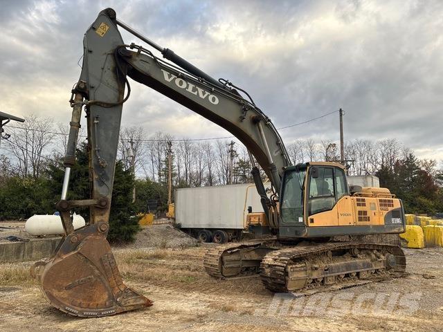 Volvo EC330CL حفارات زحافة