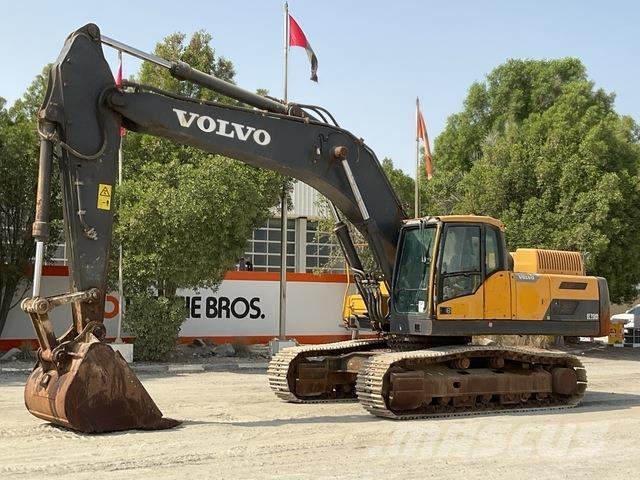 Volvo EC350D حفارات زحافة