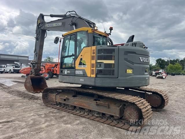Volvo ECR235EL حفارات زحافة