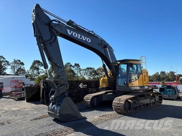 Volvo ECR305CL حفارات زحافة