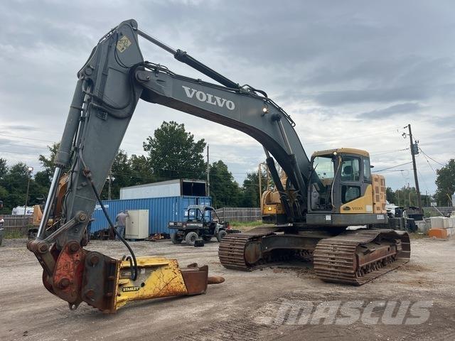Volvo ECR305CL حفارات زحافة