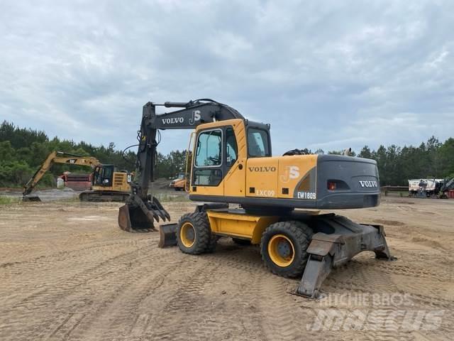 Volvo EW180B حفارات بعجل