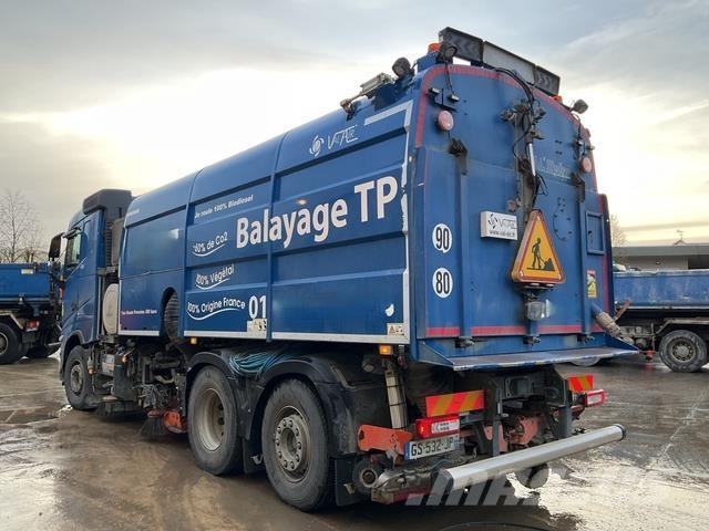 Volvo FH460 شاحنات كاسحة