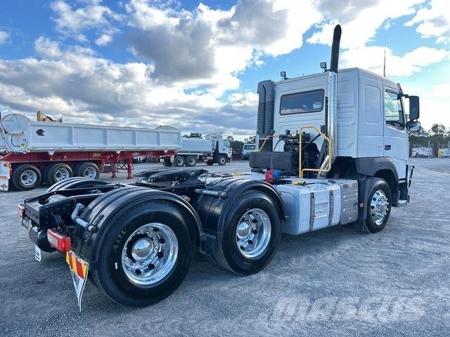 Volvo FM13 وحدات الجر